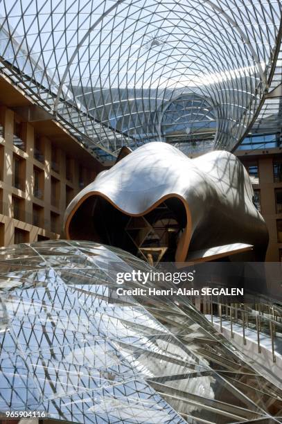 Hall interieur de la dz bank, amenage par l architecte frank gehry, pariser platz, dans le quartier mitte Stroll In Berlin.