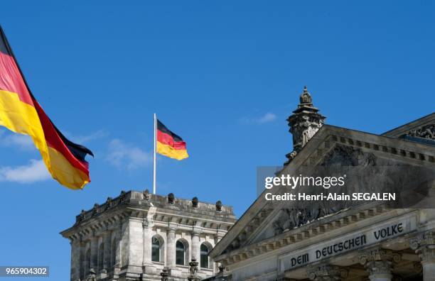 Frontispice du reichstag sur la place de la republique, quartier tiergarten de berlin Stroll In Berlin.