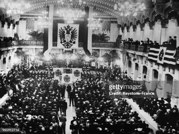 Vue de la fête donnée pour l'anniversaire de l'Archiduc Otto de Habsbourg à Vienne, Autriche le 22 novembre 1935.