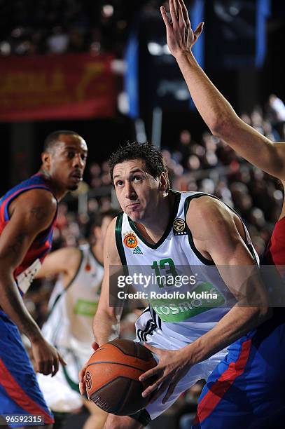 Dimitris Diamantidis, #13 of Panathinaikos Athens in action during the Euroleague Basketball 2009-2010 Last 16 Game 3 between Regal FC Barcelona vs...