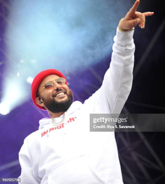 Vellz Rapper 355 Belly Rapper Stock Photos, High-Res Pictures, and Images - Getty Images