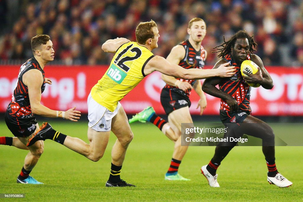 AFL Rd 11 - Essendon v Richmond