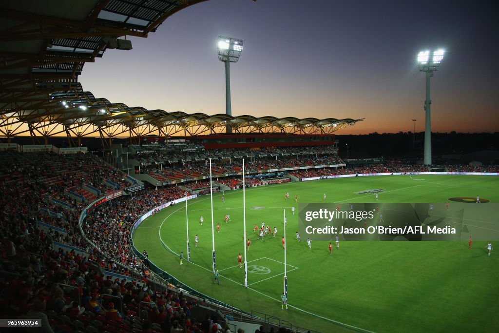 AFL Rd 11 - Gold Coast v Geelong