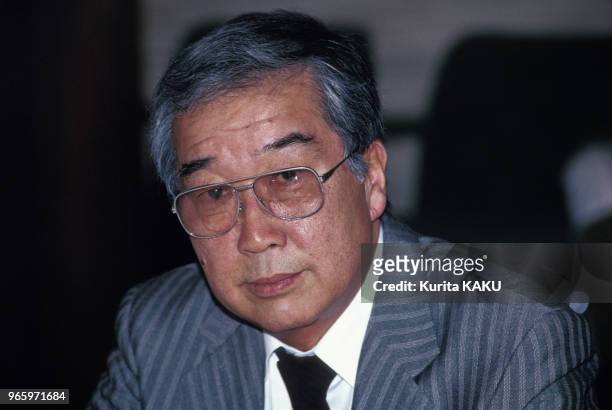 Portrait du réalisateur japonais Shohei Imamurale 25 avril 1987 au Japon.