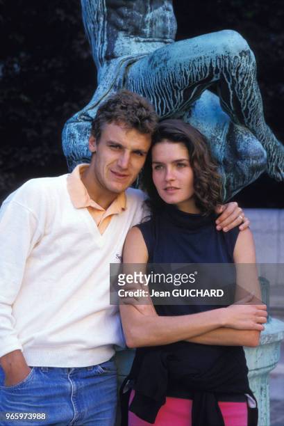 Le joueur de tennis suédois Mats Wilander et son épouse Sonya à Paris le 24 mai 1987 en France.