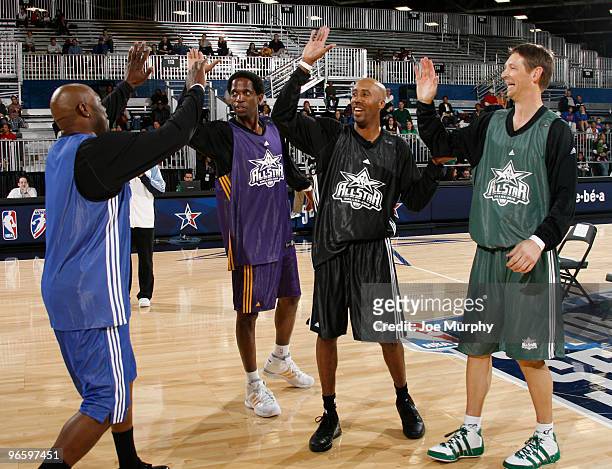 Mitch Richmond, A.C. Green, Bruce Bowen and Detlef Shrempf NBA Legends congratulate Mitch Richmond on winning the shootout on center court at Jam...