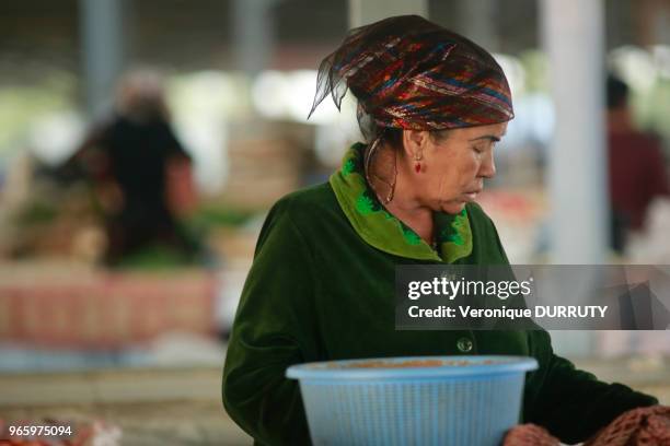 Bazar Chorsu à Tachkent, Ouzbekistan.