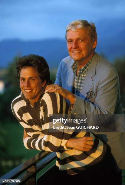 Homme d'affaires et avocat Mark McCormack avec sa femme Betsy à Evian le 21 mai 1987, France.