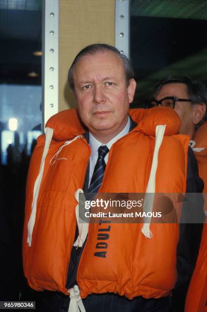 Jean-Claude Gaudin pendant la croisière 'Cap sur le Libéralisme' le 18 novembre 1985 en France.