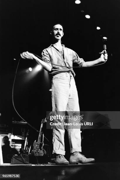 Frank Zappa en concert au Pavillon de Paris le 24 février 1979 à Paris, France.