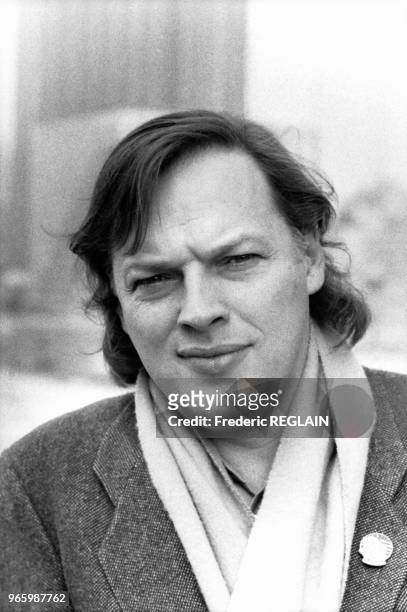Portrait de David Gilmour, guitariste du groupe Pink Floyd, le 18 mars 1985 à Paris, France.