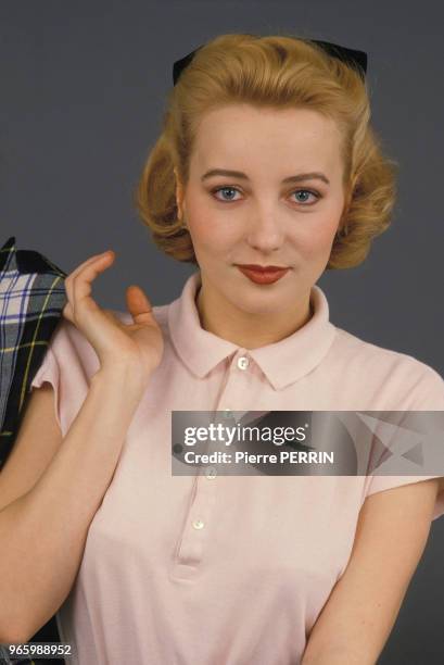 Close up Pauline Lafont, actrice, le 16 février 1985 à Paris, France.