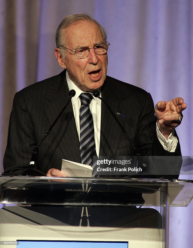 Captain James A. Lovell Jr. receives the Lincoln Leadership Prize