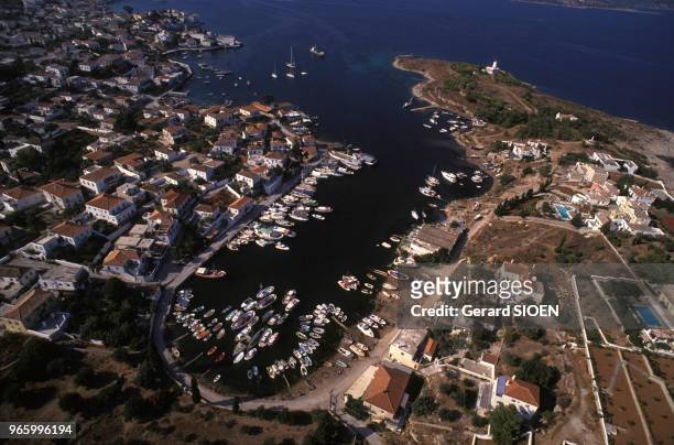 Le port de l'île de Spetses en Grèce, le 21 septembre 1989.