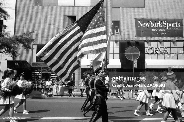 Parade sur la 5e Avenue, en l'honneur du militant pour les droits civiques des Noirs aux États-Unis et prix Nobel de la paix, Martin Luther King , à...