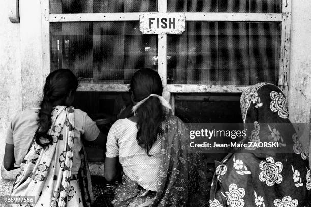 Scène quotidienne à Central Flacq à l'Ile Maurice dans l'océan Indien, le 29 juillet 1976.