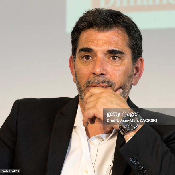 écrivain espagnol Víctor del Árbol, auteur de romans policiers lors du 31e salon du livre et de la presse le 28 avril 2017 à Genève, Suisse.