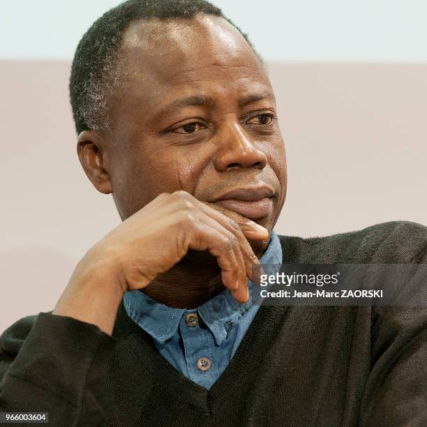 Portrait de Sami Tchak , écrivain togolais lauréat du grand prix littéraire d'Afrique noire en 2004 et du prix Ahmadou-Kourouma en 2007, lors du...