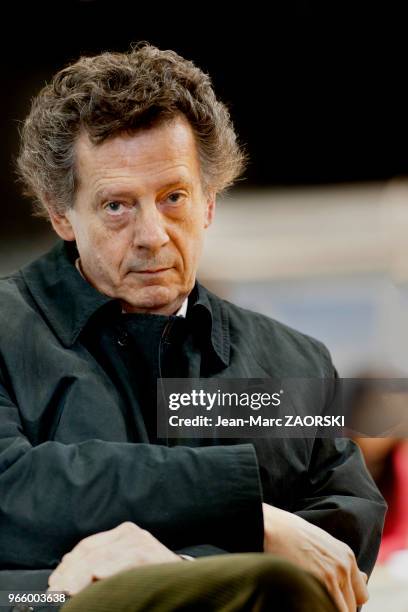 Hédi Kaddour, poète et romancier français, lauréat du prix Goncourt du premier roman en 2005 et du Grand prix du roman de l'Académie française en...