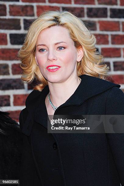 Actress Elizabeth Banks visits the "Late Show With David Letterman" at the Ed Sullivan Theater on February 11, 2010 in New York City.