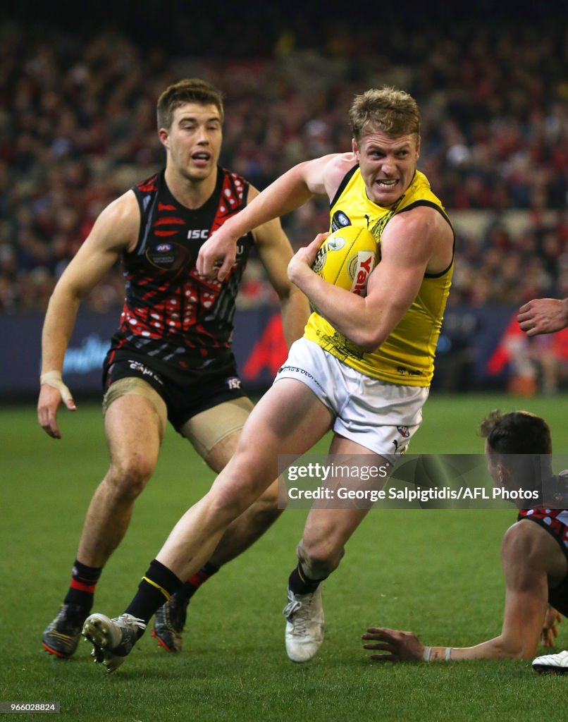 AFL Rd 11 - Essendon v Richmond