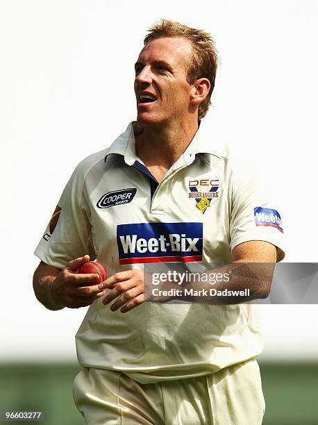 Damien Wright of the Bushrangers watches a replay on the big screen during day one of the Sheffield Shield match between the Victorian Bushrangers...