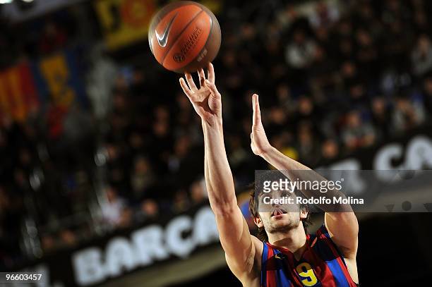 Ricky Rubio, of Regal FC Barcelona in action during the Euroleague Basketball 2009-2010 Last 16 Game 3 between Regal FC Barcelona vs Panathinaikos...