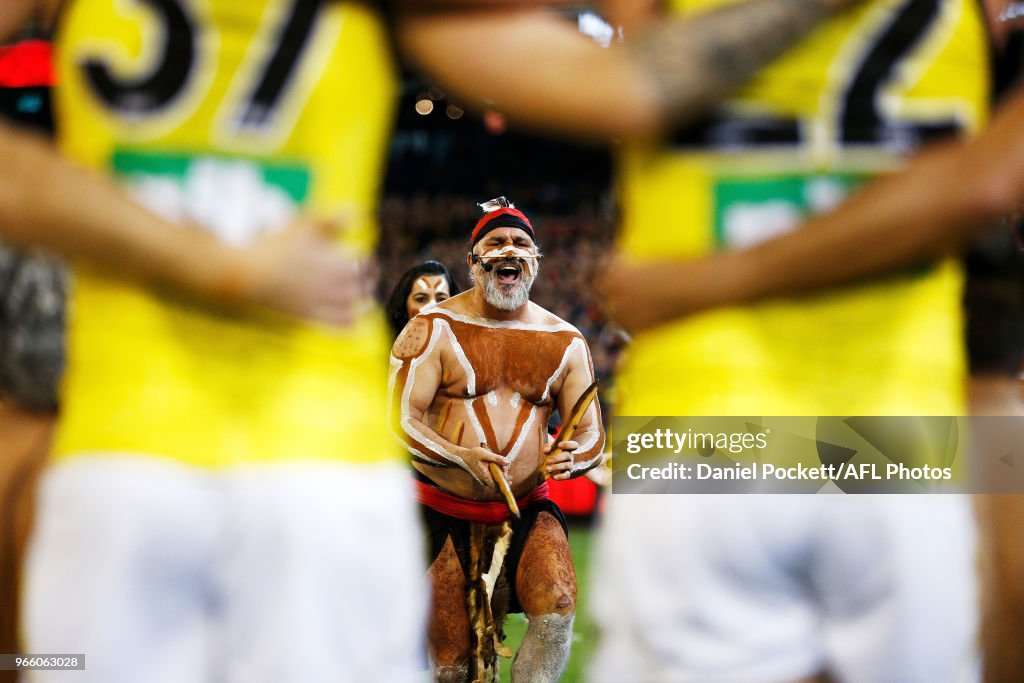 AFL Rd 11 - Essendon v Richmond