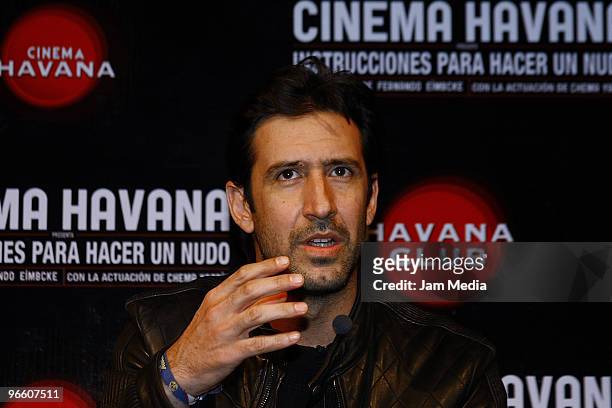 Actor Jose Maria Yazpik speaks during the presentation of the short film Intrucciones para Hacer un Nudo of the director Fernando Eimbckle at...