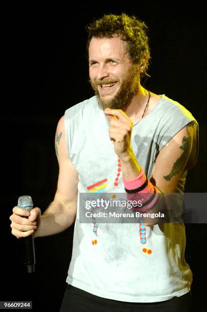 Jovanotti performs at Datch forum on May 29, 2008 in Milan, Italy.