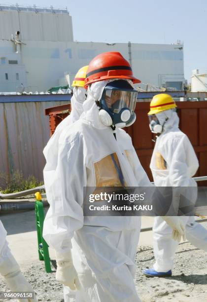 Le Premier ministre japonais Shinzo Abe s'est rendu le 19 septembre 2013 a Fukushima, Japon. Il a visite la centrale accidentee, pour la premiere...