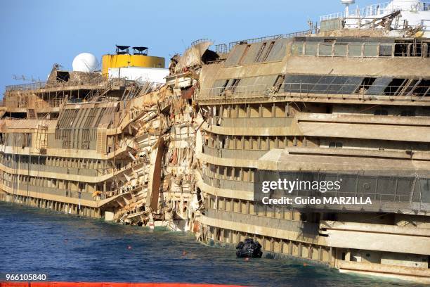 689 Our Naufrage Stock Photos High Res Pictures And Images Getty Images 689-our-naufrage-stock-photos-high-res-pictures-and-images-getty-images