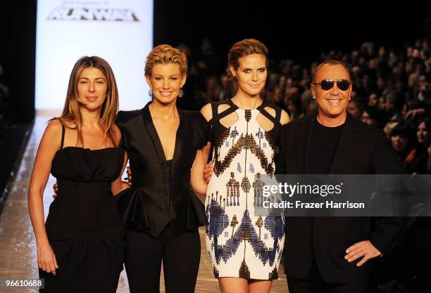 Fashion Director of Elle and Marie Claire Nina Garcia, singer Faith Hill, model Heidi Klum and Michael Kors on the runway at Project Runway Fall 2010...