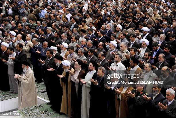 Iran- Tehran oct.24 ,2006 Thousands of worshipers attend Eid al-Fitr prayers, marking the end of the fasting month of Ramadan, at Khomeini Grand...