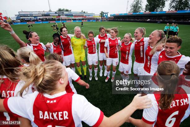 Lize Kop of Ajax Women, Liza van der Most of Ajax Women, Stefanie van der Gragt of Ajax Women, Merel van Dongen of Ajax Women, Davina Philtjens of...
