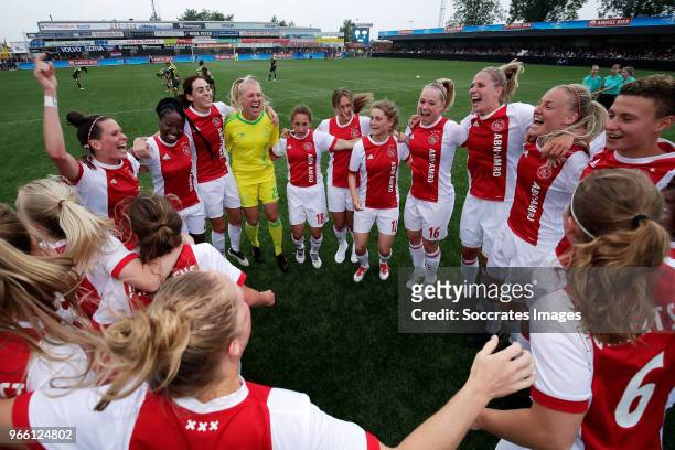Lize Kop of Ajax Women, Liza van der Most of Ajax Women, Stefanie van der Gragt of Ajax Women, Merel van Dongen of Ajax Women, Davina Philtjens of...