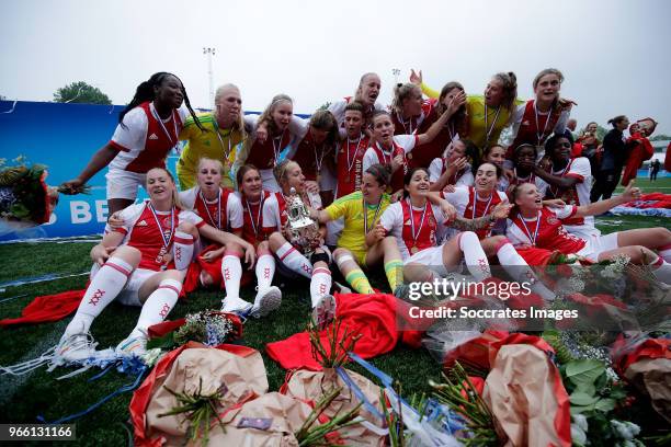 Lize Kop of Ajax Women, Liza van der Most of Ajax Women, Stefanie van der Gragt of Ajax Women, Merel van Dongen of Ajax Women, Davina Philtjens of...