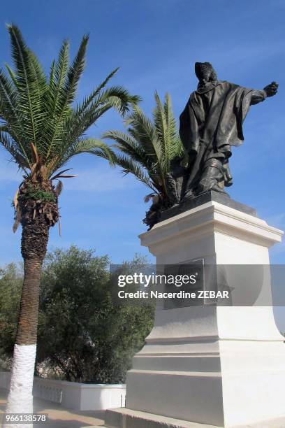 La statue Saint-Augustin , le 19 octobre 2013, Annaba, Algerie.