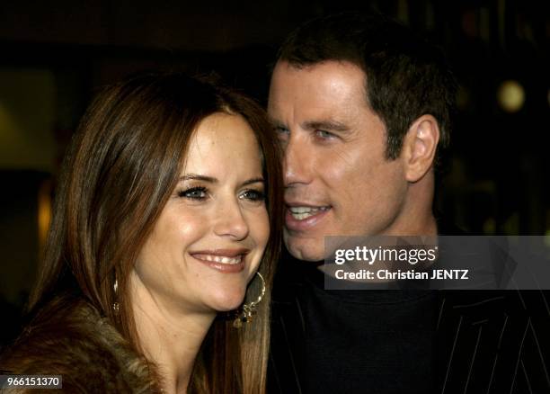 Hollywood - John Travolta and Kelly Preston attend the Los Angeles Premiere of "Be Cool" held at the Grauman's Cinese Theater in Hollywood,...