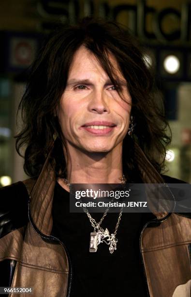 Hollywood - Steven Tyler attends the Los Angeles Premiere of "Be Cool" held at the Grauman's Cinese Theater in Hollywood, California, United States....