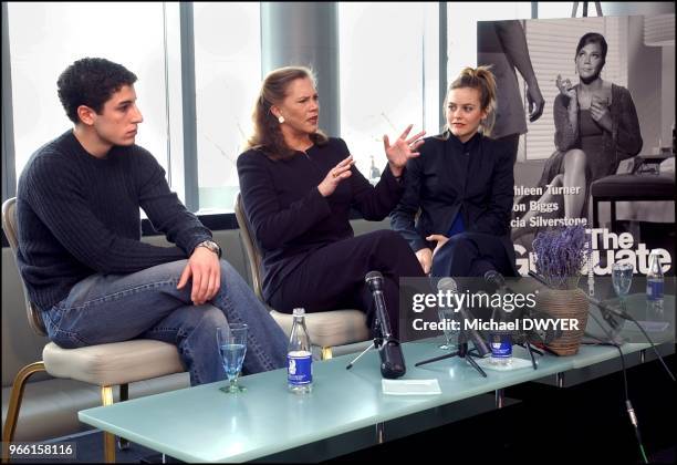 Jason Biggs, Kathleen Turner and Alicia Silverstone at a press availabiltiy in Boston, to promote the new play, "The Graduate.".