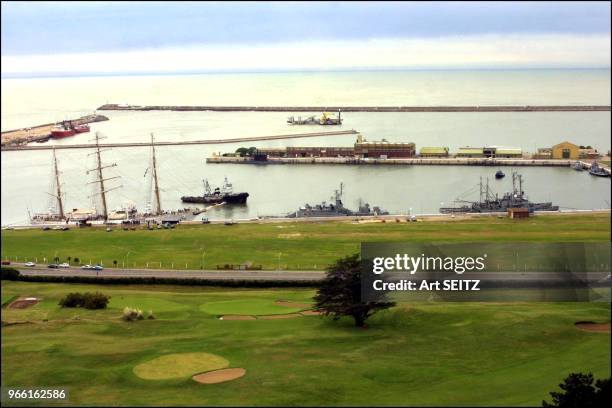 Mar del plata, argentina, april 22, 2001. Cadet-training tall ship, argentine navy submarine and other ships.