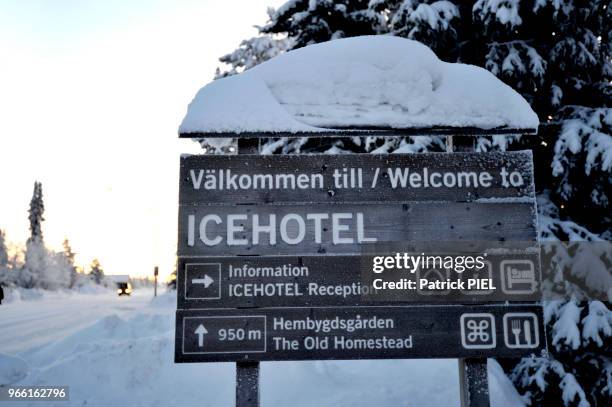 Pancarte souhaitant la bienvenue à l'ICEHOTEL le 29 janvier 2016, Kiruna, Suède.