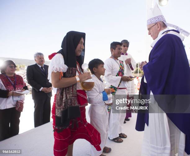 Le pape François a célébré une messe en plein air à San Cristobal de Las Casas ans l'état du Chiapas au Mexique le 15 février 2016. Le chef de...