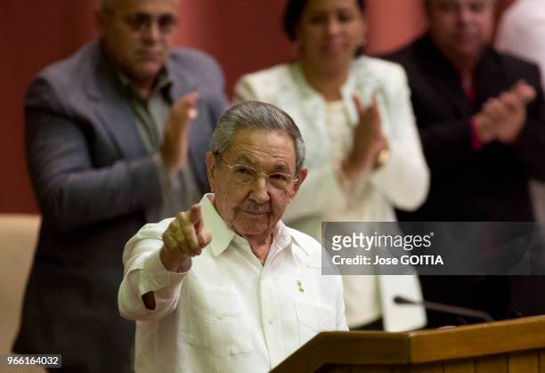 Le président cubain Raul Castro lors de son discours devant l'Assemblée Nationale cubaine le 20 décembre 2014 à la Havane, Cuba. Raul Castro est prêt...