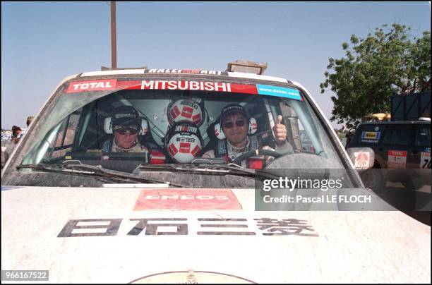 Arrival of rallye Paris-Dakar at the Lac Rose.