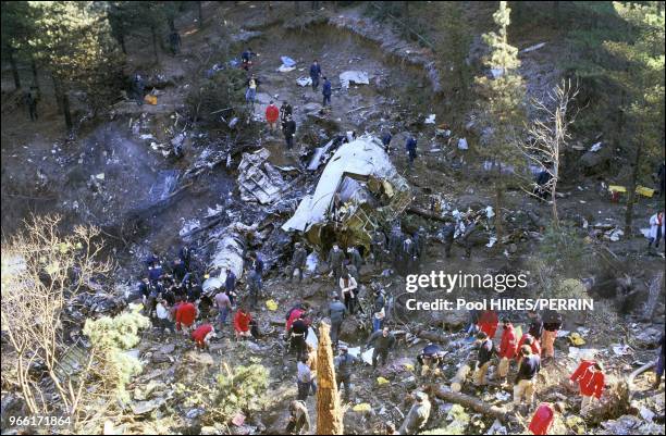 727 Exploding Boeing 727 Photos and Premium High Res Pictures - Getty Images