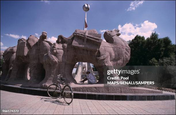 Sculptures of the Silk Road caravaneers.