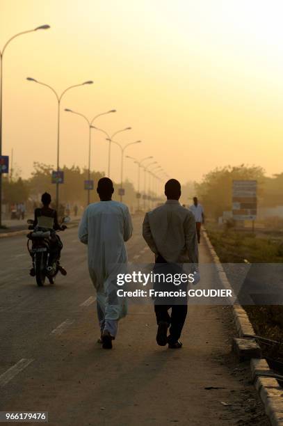 Scène de rue à N'Djamena, 31 octobre 2010, Tchad.