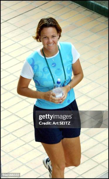 Wimbledon, uk june 26, 2001 Lindsay Davenport on way to press conference after straight-set 1st round victory over Slovakia's Martina Sucha.